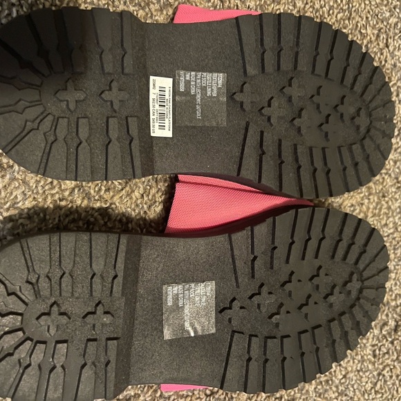 NEW Torrid Pink Slide Sandals - Picture 5 of 12